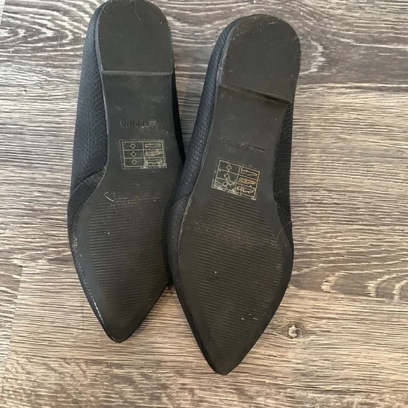 Call It Spring women’s size 5 vegan leather flats - Picture 3 of 3